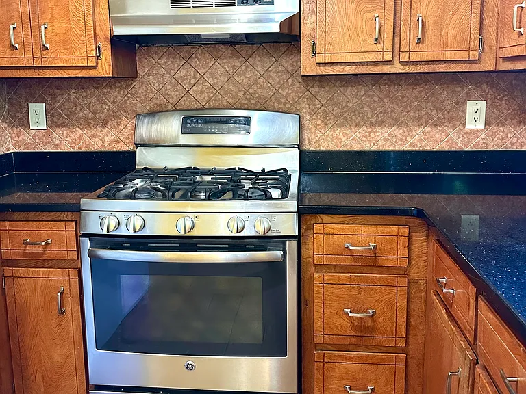 Kitchen 1