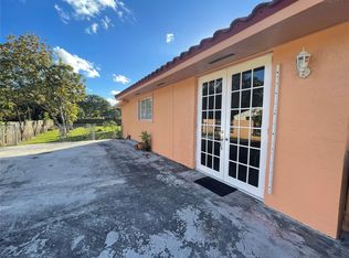 14136 SW 14th St, Davie, FL 33325