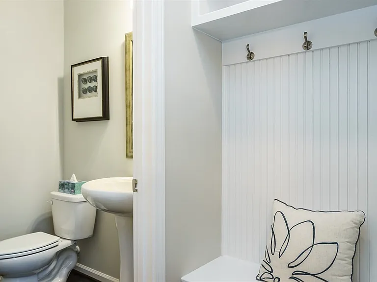 1120 Midtowne Way #1 — Photo 6