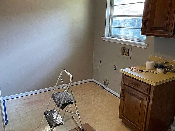 Landry room off garage