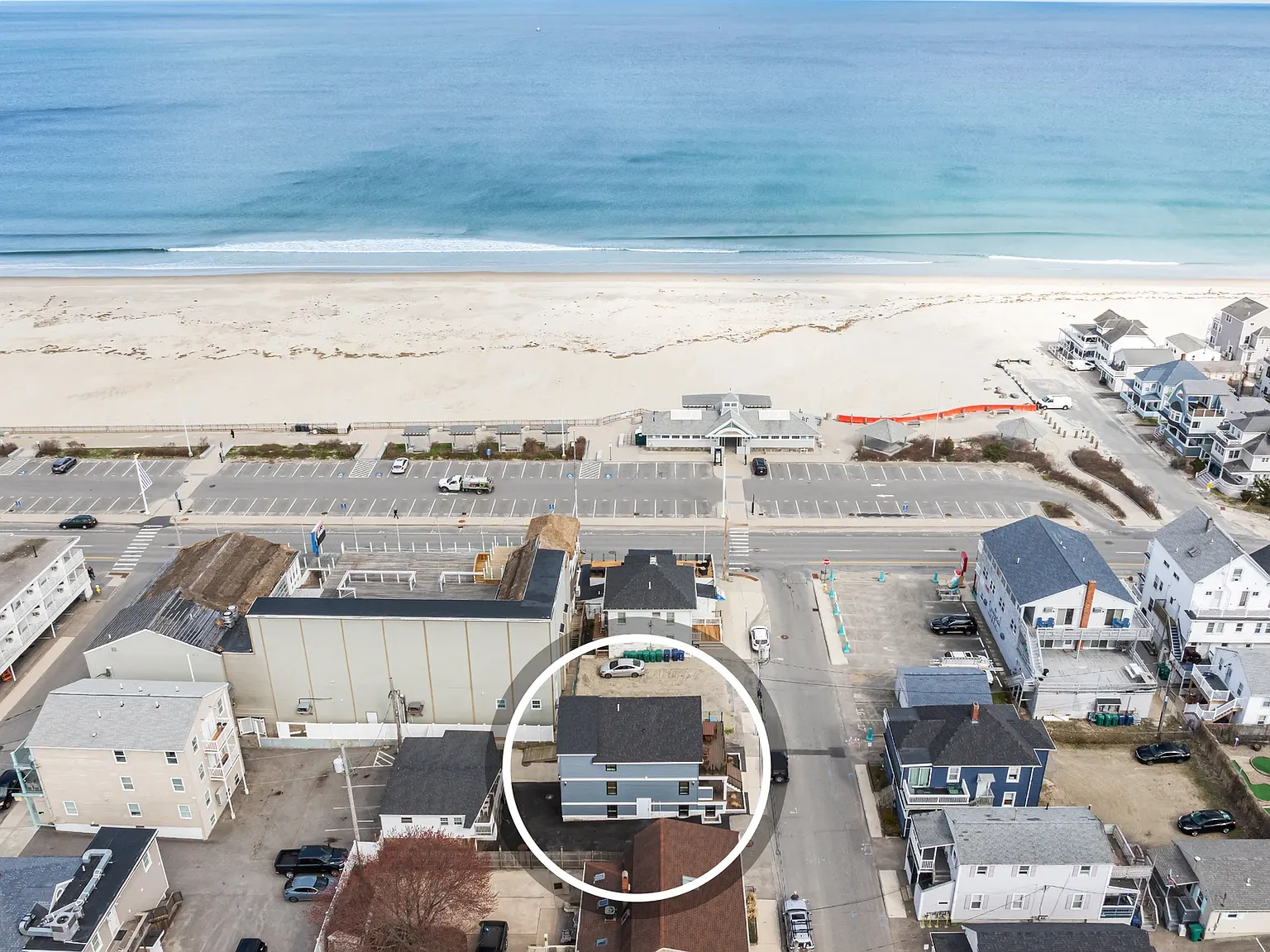4 bed, $2,800 — Photo 2
