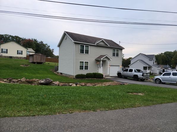 109 Hickory Ave