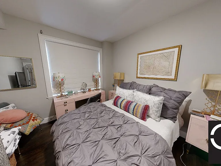 26 John F Kennedy St #4 — Photo 4
