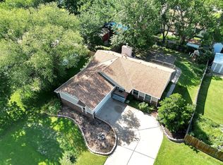 1307 E Blue Spruce Rd, Derby, KS 67037