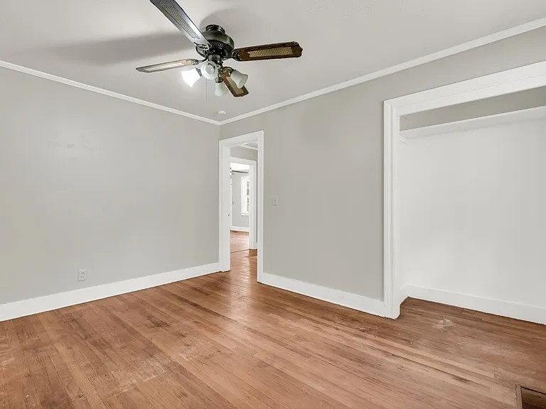 132 Juanita St — Photo 14