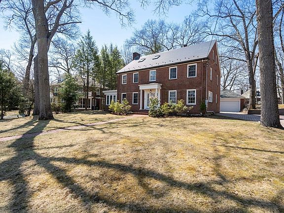4th image of 29 Gammons Rd #House