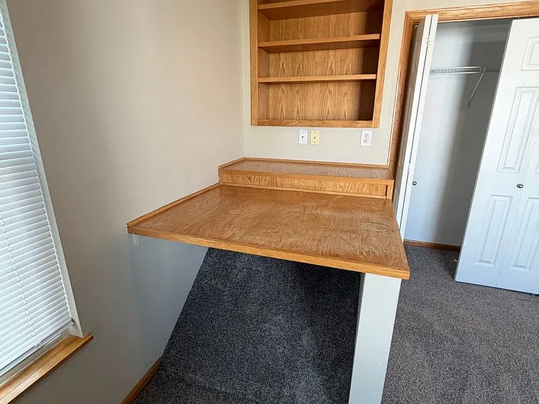 1123 SE Village View Ln — Photo 20