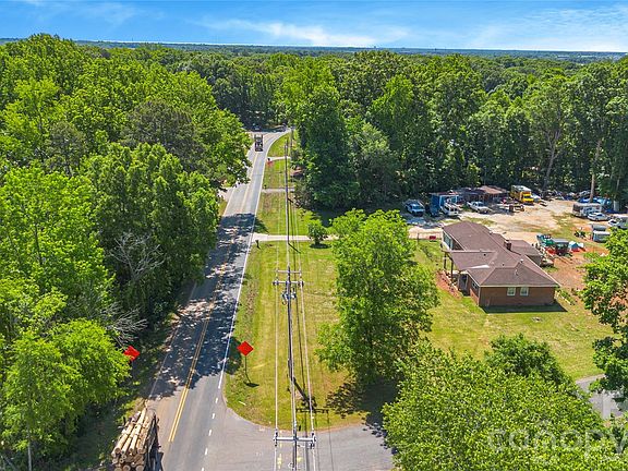 5th image of 3501 Shopton Rd