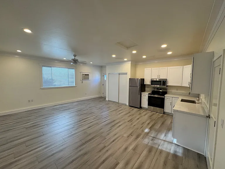 4869 Benton Way #A — Photo 2