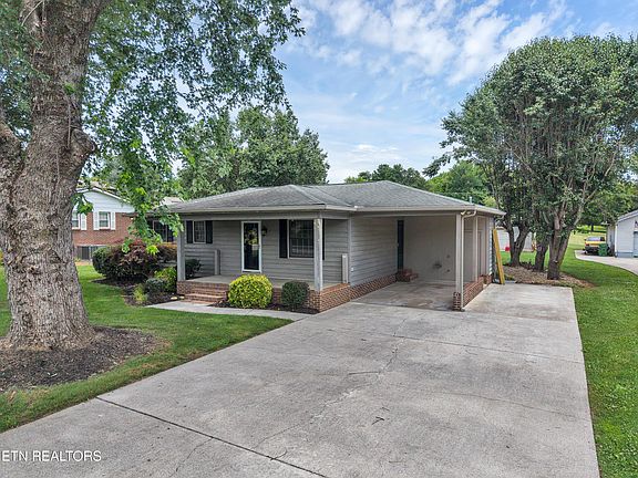 2nd image of 310 Barbara Ln