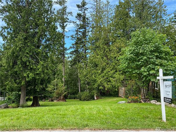 2nd image of 724 Shelter Bay Dr