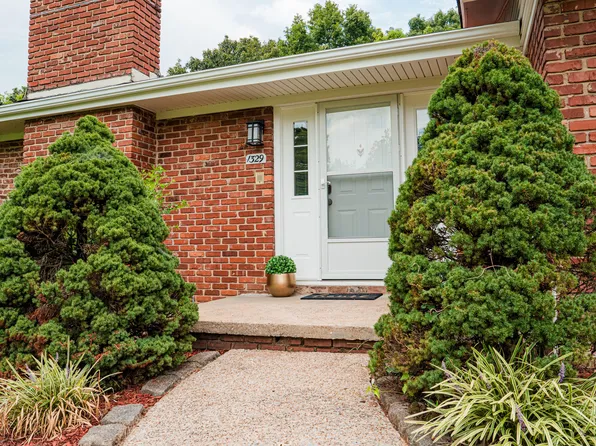 1329 Cloverdale Dr, Hixson, TN 37343