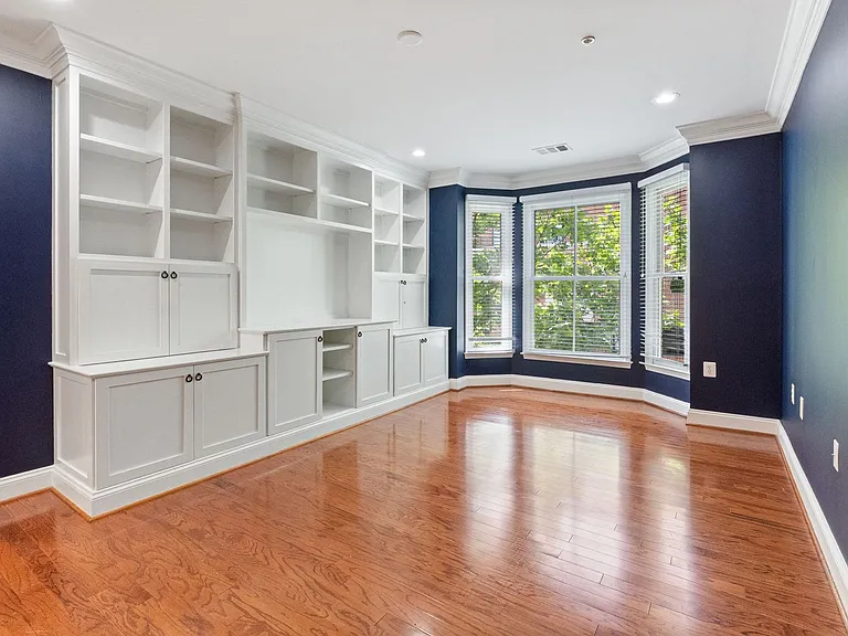 1115 Cameron St #311 — Photo 3