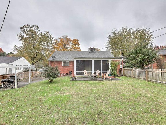 4th image of 113 Francis Dr