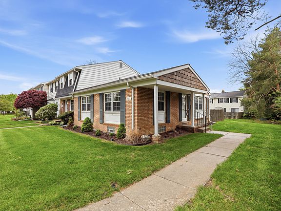 3rd image of 19677 Ironwood Ct