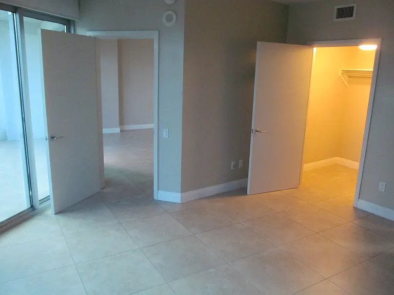 222 Karen Ave #1105 — Photo 33