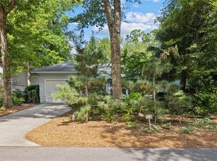 8 Evergreen Ln, Hilton Head Island, SC 29928