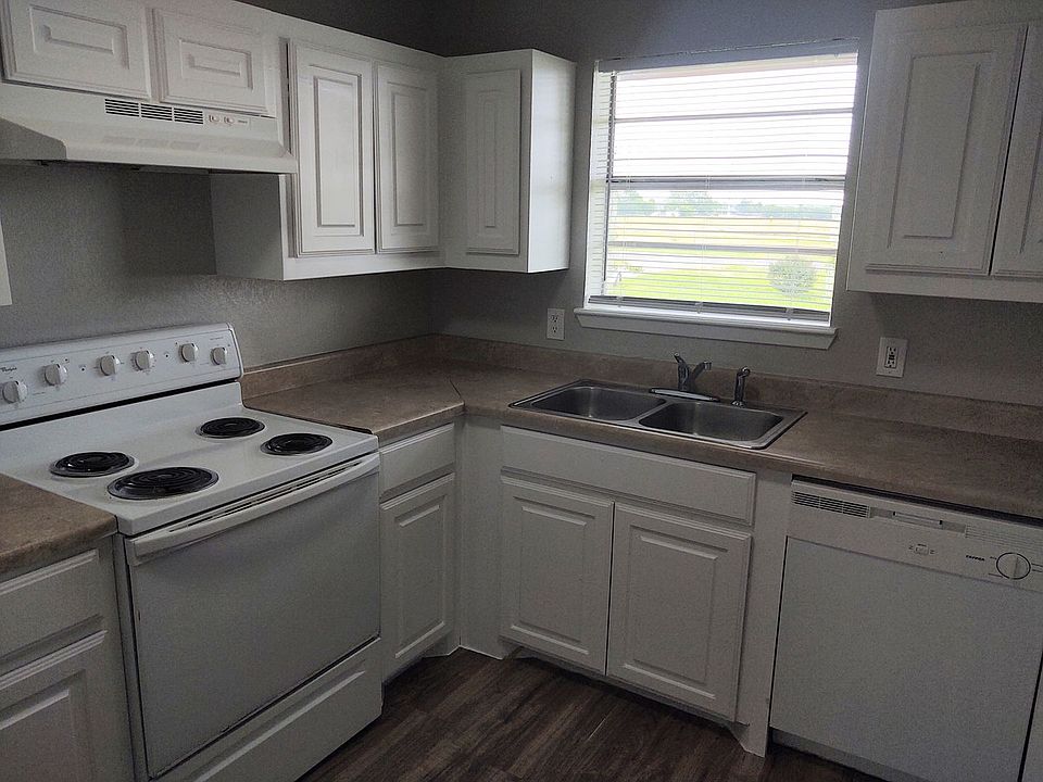 Lakeview Apartments 230 S Ray Roberts Pkwy Tioga TX Zillow