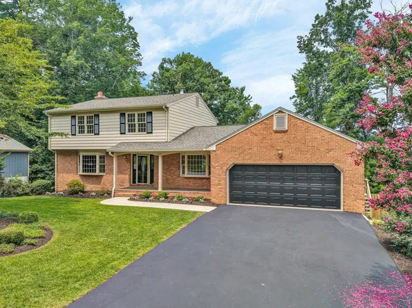 2626 Wood Warbler Ln, Roanoke, VA 24018