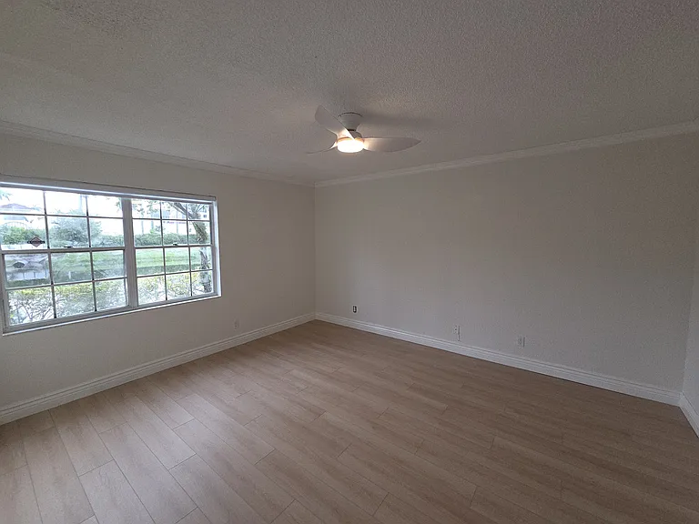 5300 Buckhead Cir — Photo 45