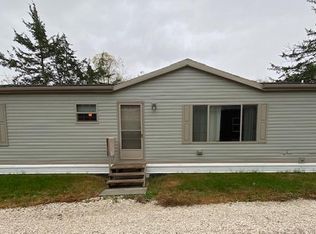 208 8th St SW, Dayton, IA 50530