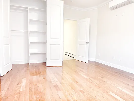 Rented by MAC Realty NY | media 7