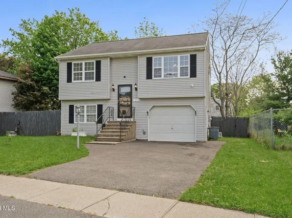 1822 Avenue B, Watervliet, NY 12189