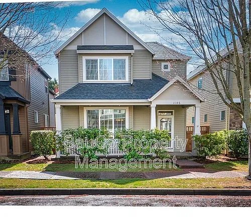 1146 SE Westerland St Photo 1