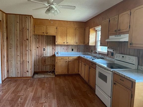 2nd image of 2437 Pipkin Rd