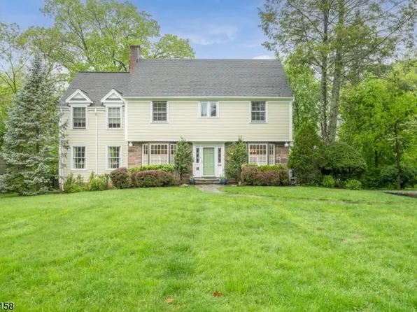 53 Dogwood Rd, West Orange Twp., NJ 07052