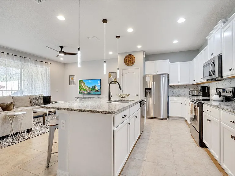 8827 Geneve Ct — Photo 13