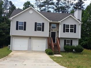 1971 Newton Estates Dr, Ellenwood, GA 30294