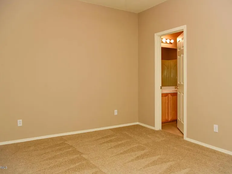 1428 E Hopkins Rd — Photo 7