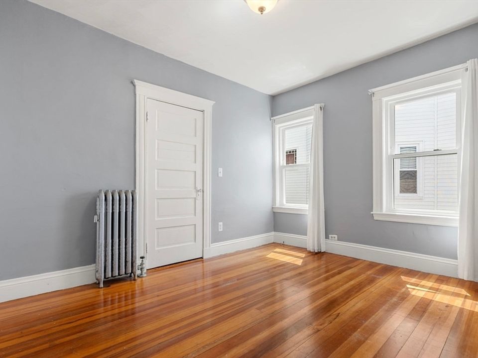 Second bedroom