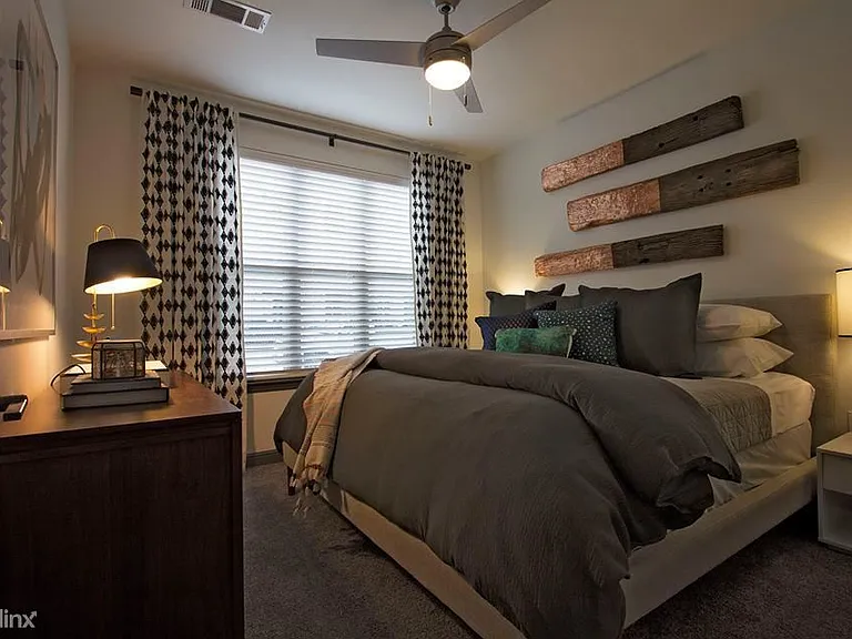 1301 Bray Central Dr — Photo 30