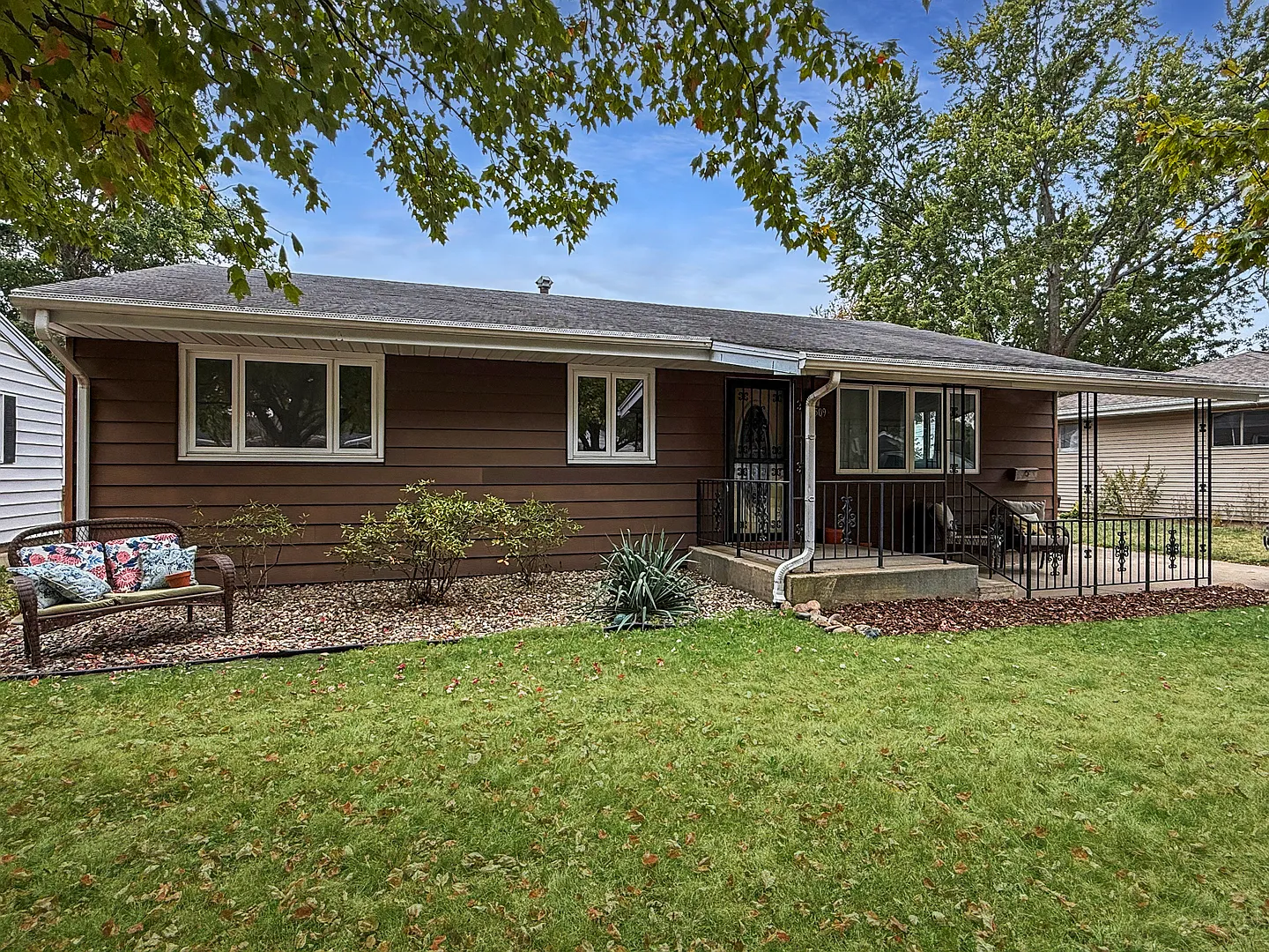 509 Broadmeadow Rd photo 1