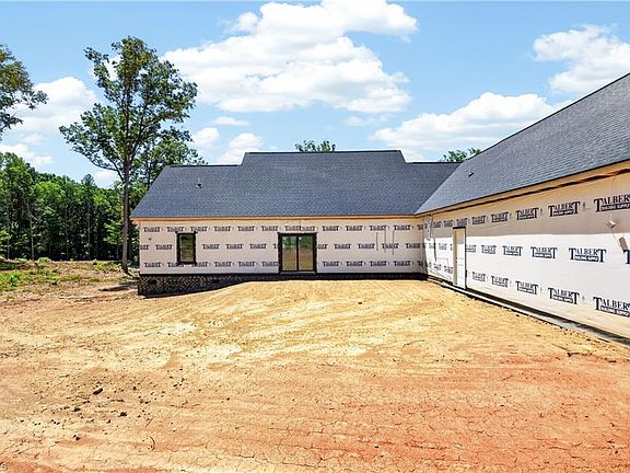 5th image of 1641 Badin Ln