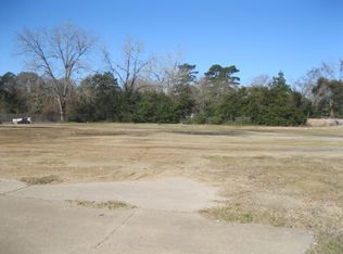 404 N Veterans Blvd, Glennville, GA 30427