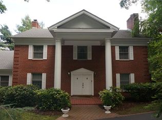 11 Crooked Oak Rd, Port Jefferson, NY 11777