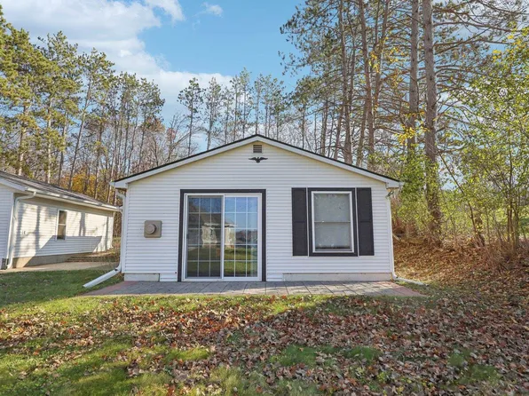 S7644 W Grandview Ave, Merrimac, WI 53561