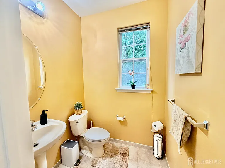 247 Morning Glory Dr — Photo 9