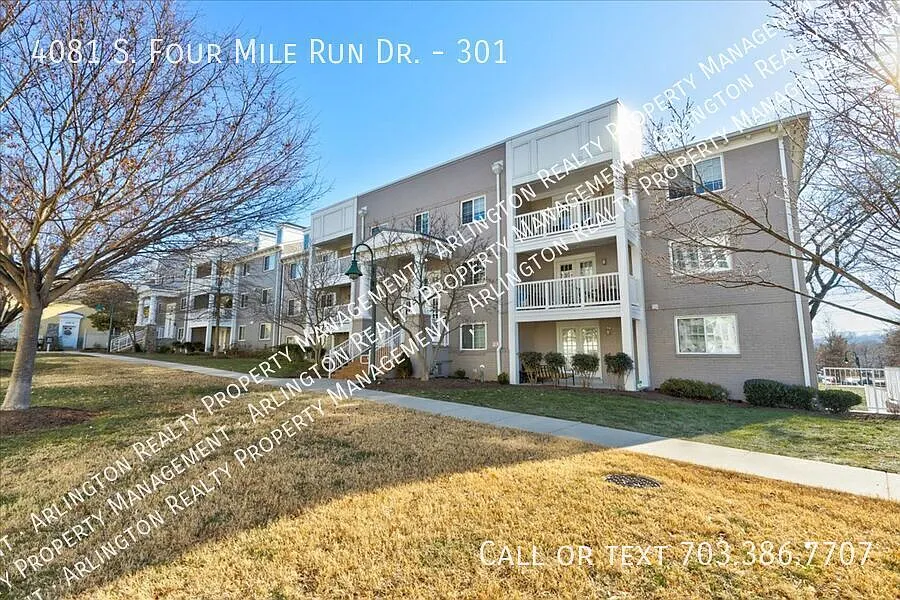 Building Photo - 4081 S Four Mile Run Dr #301