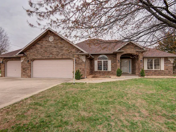 610 N Persimmon Drive, Nixa, MO 65714