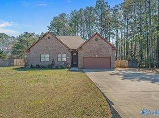 126 Whitfield Dr, Toney, AL 35773