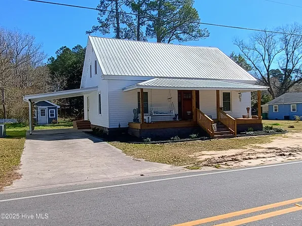 101 Cedar Street, Cerro Gordo, NC 28430