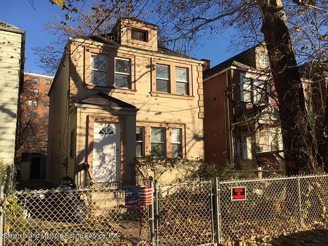 2nd image of 127 Alaska St