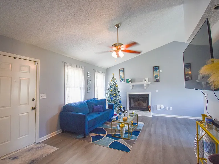 5598 Windy Knoll Pl — Photo 4