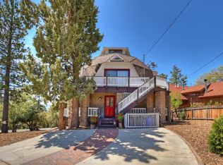 39412 Lodge Rd, Fawnskin, CA 92333