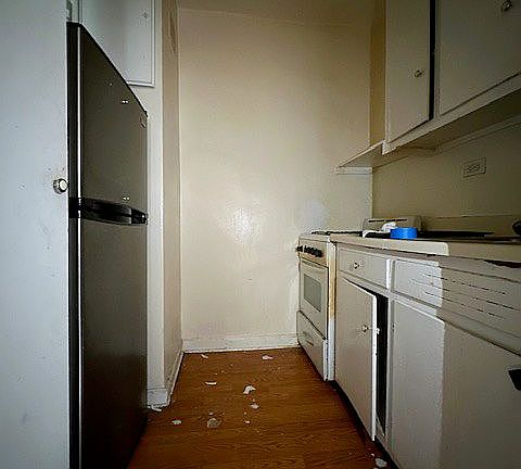 4th image of 9402 4th Ave #3
