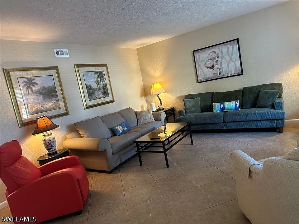 4633 Bayshore Dr #M2